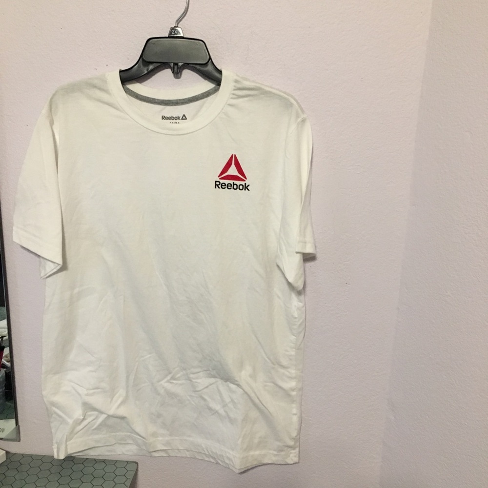 M Reebok snowy white Tee graphic